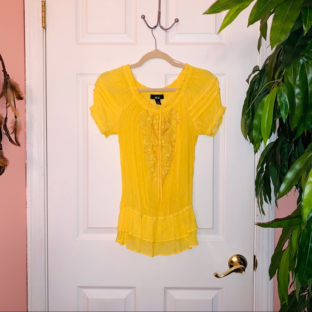 Adorable BCX Sheer Yellow Blouse🍋